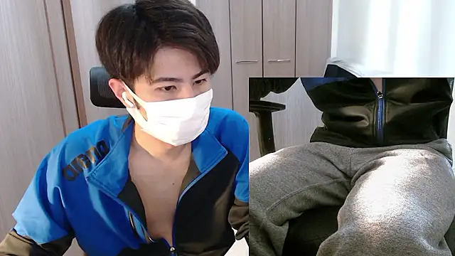 Snapshot of ryota_kkk chatting on 12-21-25, 02:08 ryota kkk online show from 12-21-25, 02:08