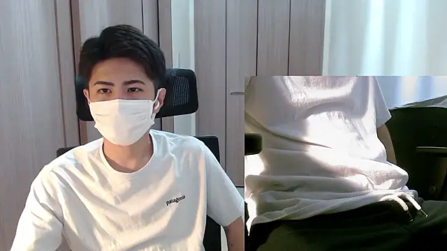 Snapshot of ryota_kkk chatting on 05-15-26, 11:30 ryota kkk online show from 05-15-26, 11:30