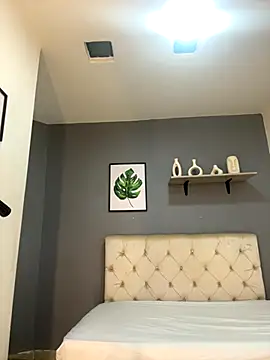 Soe Lara online show from 11-28-25, 11:21