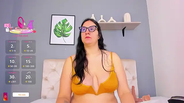 Snapshot of Soe_Lara chatting on 10-03-25, 11:56 Soe Lara online show from 10-03-25, 11:56