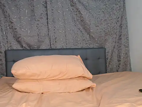 Snapshot of Soe_Lara chatting on 05-28-26, 02:23 Soe Lara online show from 05-28-26, 02:23