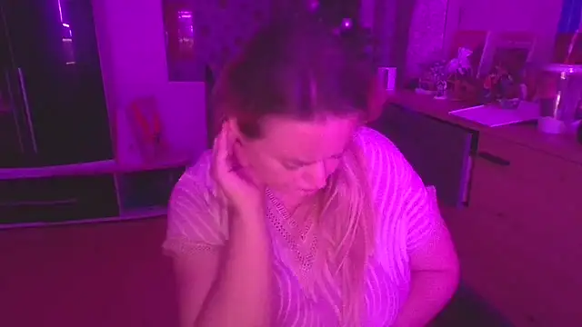 Meliss Official9 online show from 12-16-25, 08:35