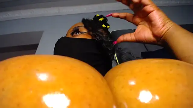 Snapshot of XPanther_24 chatting on 02-09-26, 11:30 XPanther 24 online show from 02-09-26, 11:30