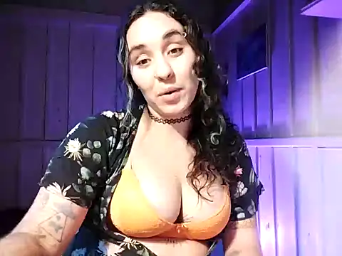 Rosaselvagem online show from 12-02-24, 11:02