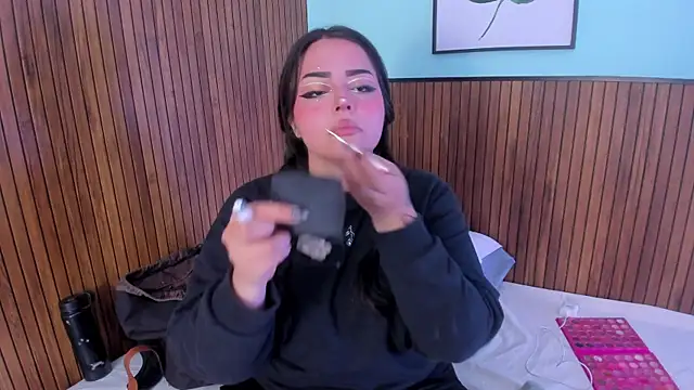 curvy rousi online show from 11-15-25, 11:47