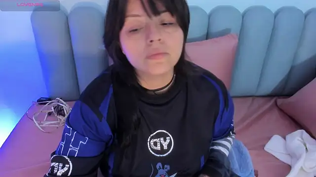 Snapshot of curvy_rousi chatting on 02-17-26, 11:40 curvy rousi online show from 02-17-26, 11:40