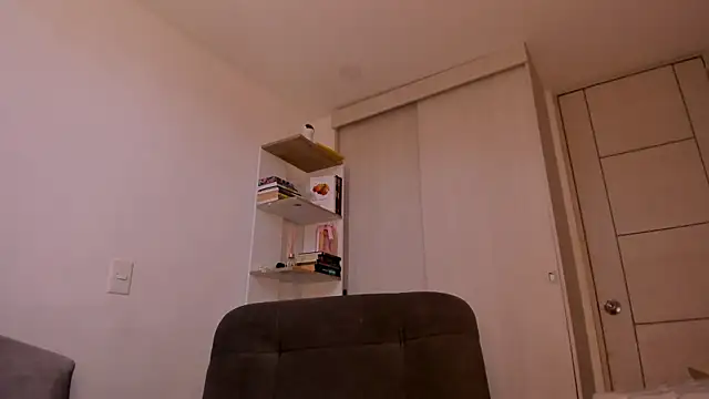 danna davis18 online show from 07-06-26, 05:37