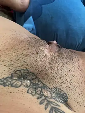 MARYADSUARD online show from 10-26-25, 05:02