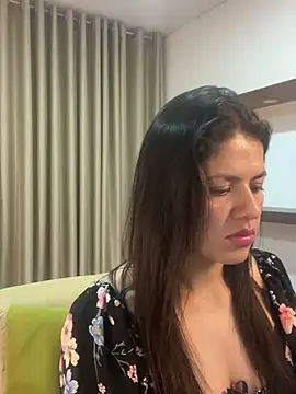 Alice Biel online show from 03-06-25, 03:46