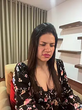 Alice Biel online show from 03-10-25, 01:01