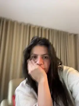 Alice Biel online show from 06-18-26, 01:15