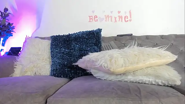 Snapshot of Sofi_Vasquez chatting on 02-19-25, 01:51 Sofi Vasquez online show from 02-19-25, 01:51