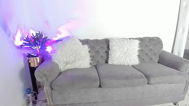 Snapshot of Sofi_Vasquez chatting on 01-28-25, 02:32 Sofi Vasquez online show from 01-28-25, 02:32