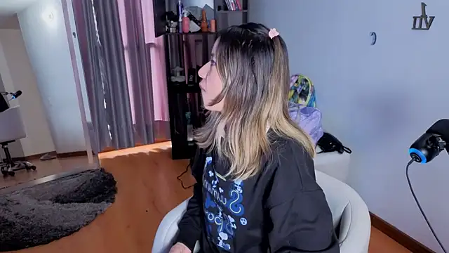 Snapshot of sexfire_lalita chatting on 04-23-26, 03:24 sexfire lalita online show from 04-23-26, 03:24
