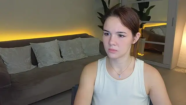 Snapshot of LindaRobertz chatting on 09-14-25, 09:04 LindaRobertz online show from 09-14-25, 09:04