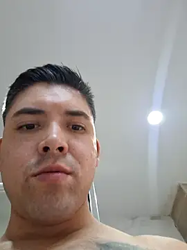 Snapshot of Piperon chatting on 05-16-26, 04:28 Piperon online show from 05-16-26, 04:28