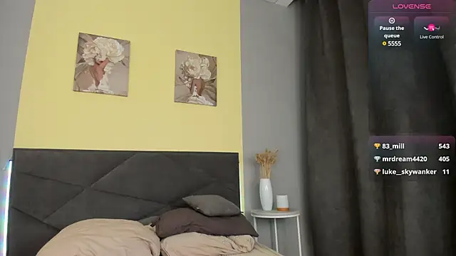 Liza Mills online show from 03-02-25, 03:19