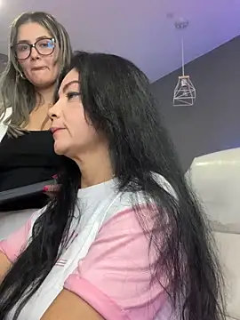 Hot beauty   online show from 10-13-25, 12:34