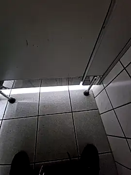 Snapshot of Warumnicht1980 chatting on 03-10-25, 11:38 Warumnicht1980 online show from 03-10-25, 11:38