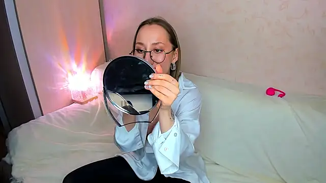 MelodyOfLovee online show from 02-09-26, 09:13