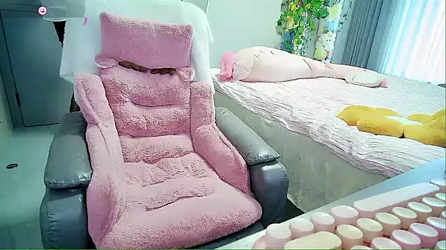 Xiaoyu-G online show from 11-05-25, 01:31