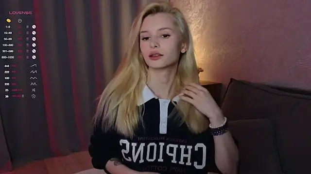 elsa limerence online show from 11-27-25, 10:37