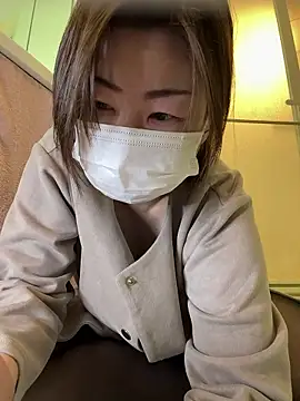 Snapshot of Yukimi- chatting on 01-31-26, 08:40 Yukimi- online show from 01-31-26, 08:40