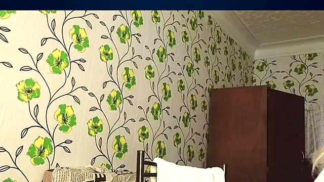 Snapshot of Evvie_Summn1 chatting on 05-30-26, 06:31 Evvie Summn1 online show from 05-30-26, 06:31