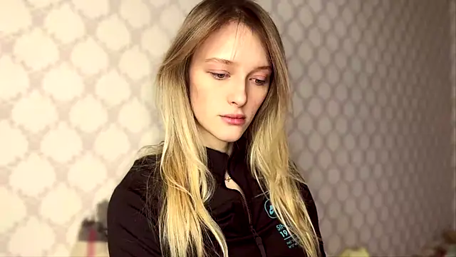 Evvie Summn1 online show from 02-27-26, 04:56