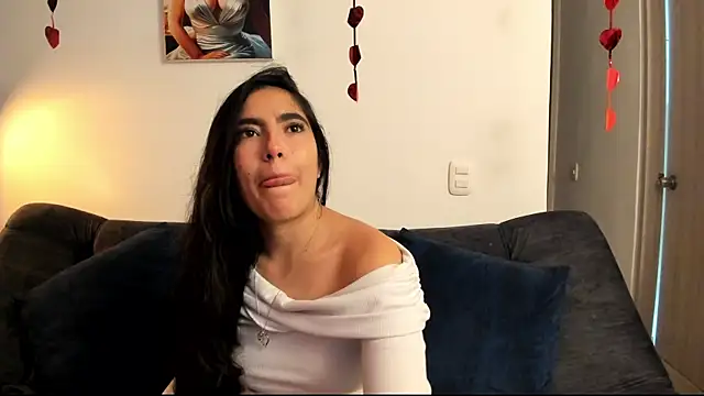 Snapshot of Serenity_Day chatting on 05-20-26, 01:57 Serenity Day online show from 05-20-26, 01:57