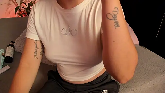 Serenity Day online show from 09-24-25, 01:57