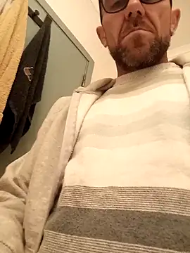 jonyfree1978 online show from 12-16-25, 07:51