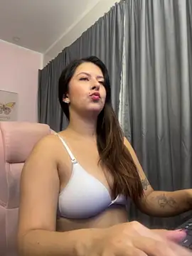 liss black online show from 10-31-25, 03:47