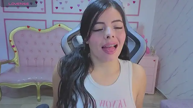 Chinatsu t online show from 03-21-26, 01:04