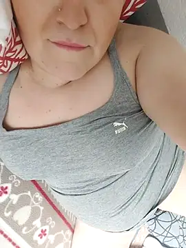 Snapshot of Tamara1955 chatting on 02-10-25, 10:53 Tamara1955 online show from 02-10-25, 10:53