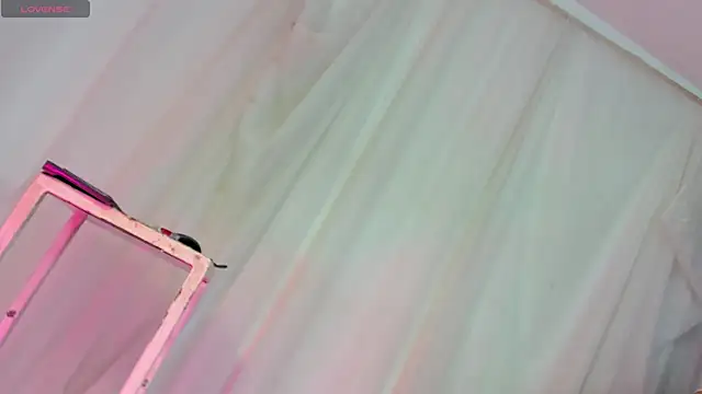 Itsme Daniela online show from 03-24-26, 03:23