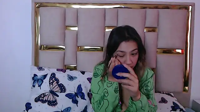 nina carther online show from 11-11-25, 11:16