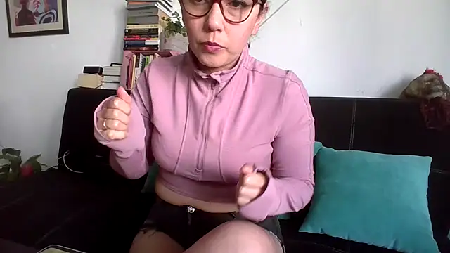 Tiramisu89 online show from 11-08-25, 06:00