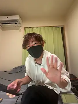 UKI06 online show from 03-20-26, 02:51