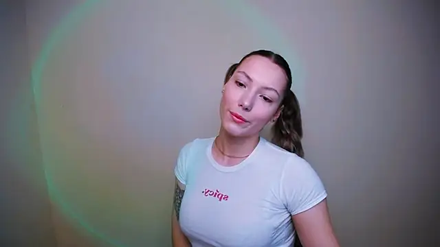 VanessaMay  online show from 12-25-24, 07:57