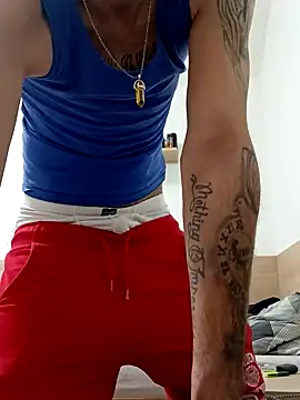Snapshot of boysexy350 chatting on 05-04-26, 12:25 boysexy350 online show from 05-04-26, 12:25