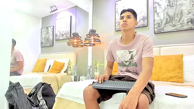 kieran derek online show from 10-23-25, 03:16