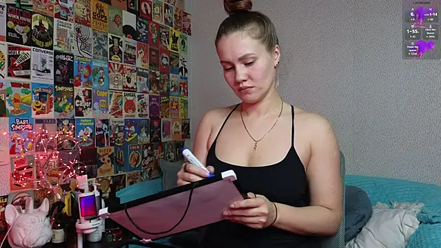 LittleLeen online show from 10-24-25, 03:00