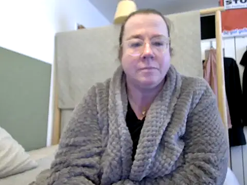 MarthaBriest online show from 03-05-26, 08:44