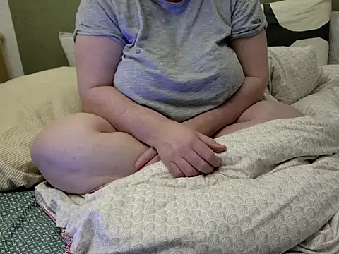 MarthaBriest online show from 02-18-26, 02:31