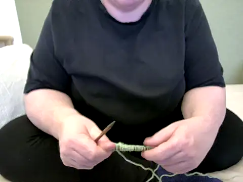 MarthaBriest online show from 04-12-26, 04:54