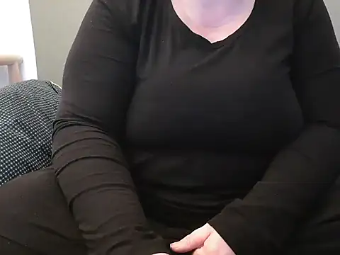 MarthaBriest online show from 03-18-25, 03:55