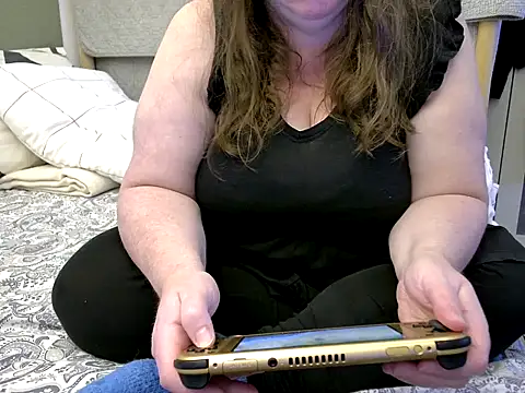 MarthaBriest online show from 11-06-25, 06:50