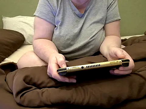 MarthaBriest online show from 03-25-26, 02:12