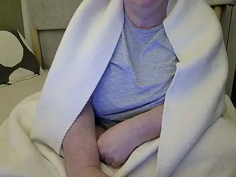 MarthaBriest online show from 10-11-25, 04:46